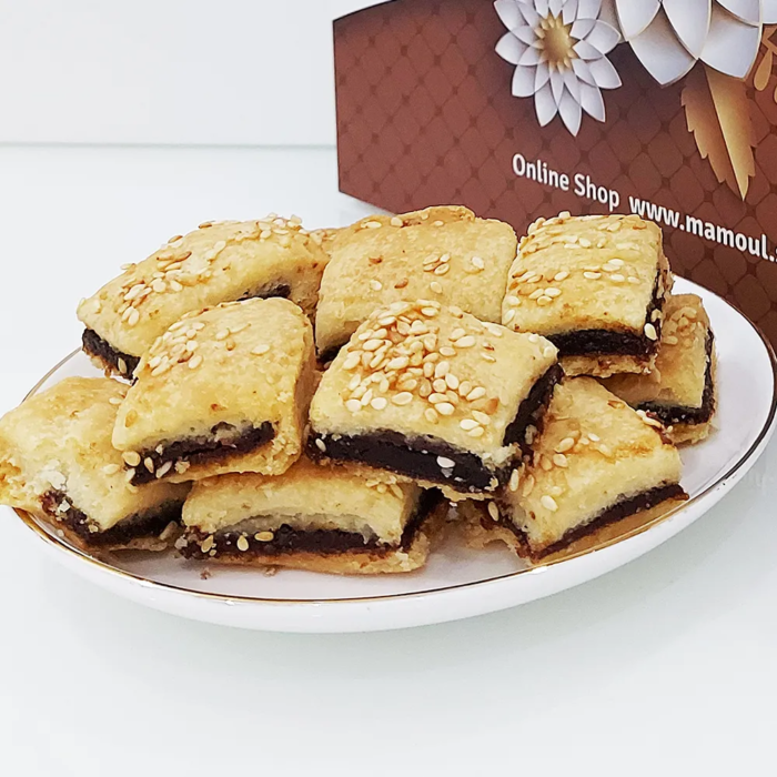 Mamoul Dates Two Layers