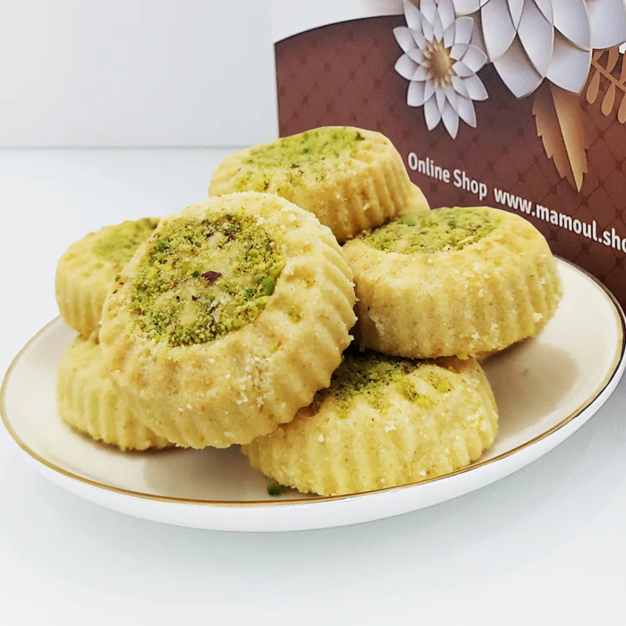 Mamoul Dates with Semolina